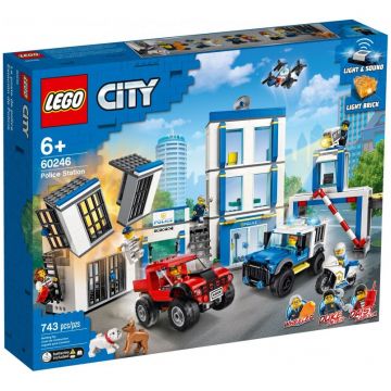 bassin Oswald Kommandør Lego City Politi: Politistation 60047
